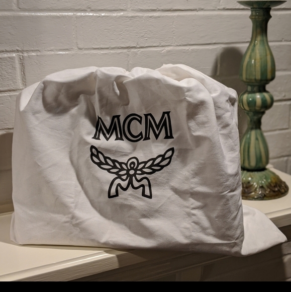 MCM Visetos Essential Large Tote